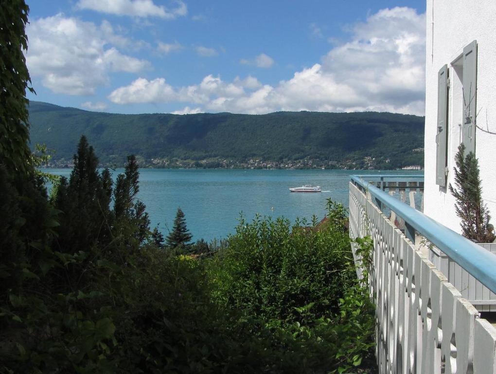 Les Terrasses Du Lac- Villa Le Lac Cottage Au Bord Du Lac D'Annecy - Veyrier-du-Lac Exterior photo